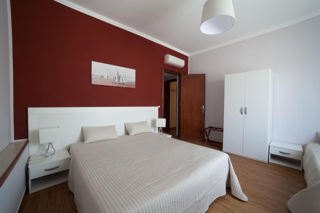 B&B Trapani In Buitenkant foto